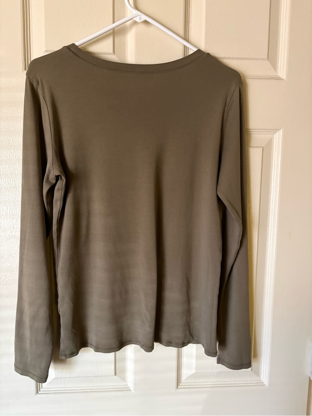 J. Jill Olive Green Long-Sleeve Women’s Top - Picture 2 of 3